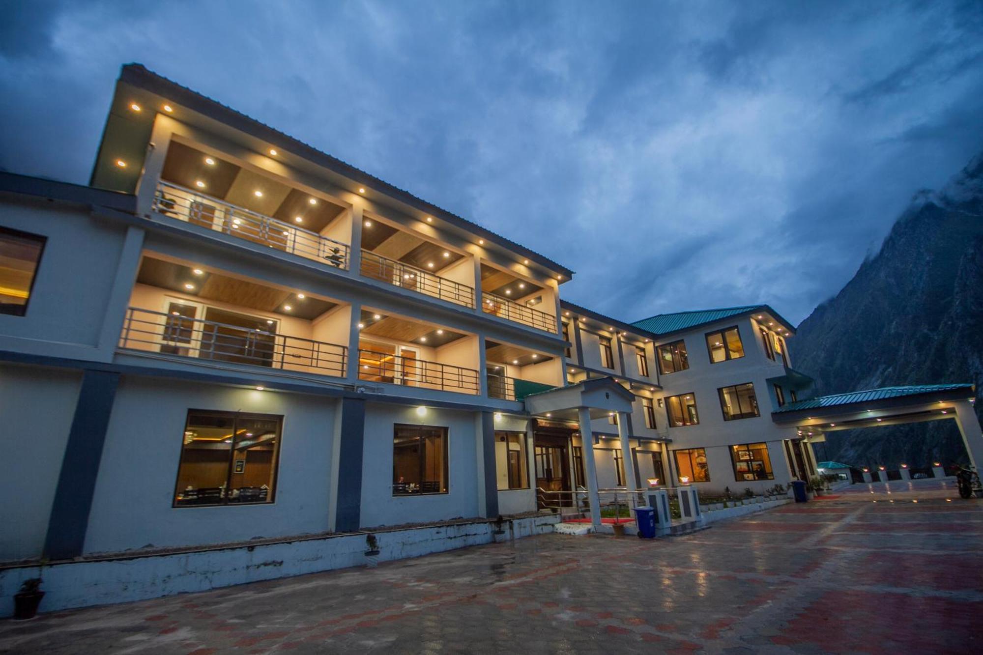 Amritara The Avadh Hotel Badrinath Exterior photo